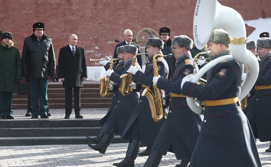 Владимир Путин у Могилы Неизвестного Солдата