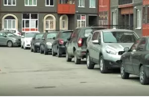 В ЗакСе Петербурга раскритиковали идею бесплатных парковок