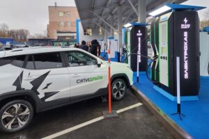 Во всех районах Петербурга открыли зарядные станции для электрокаров