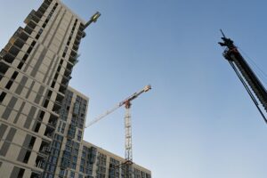 Застройщики в Петербурге планируют в 2026 году точечные запуски новых проектов
