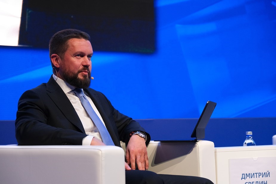 Дмитрий Средин, руководитель департамента по работе с клиентами рыночных отраслей ВТБ